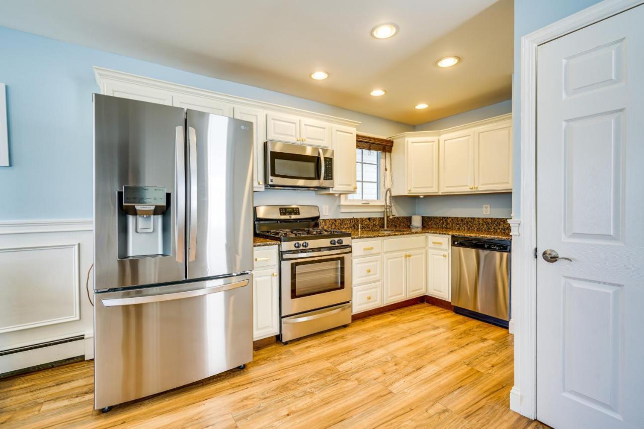 New Jersey Abode - Near Theme Parks, Walk To Beach Keansburg Bagian luar foto