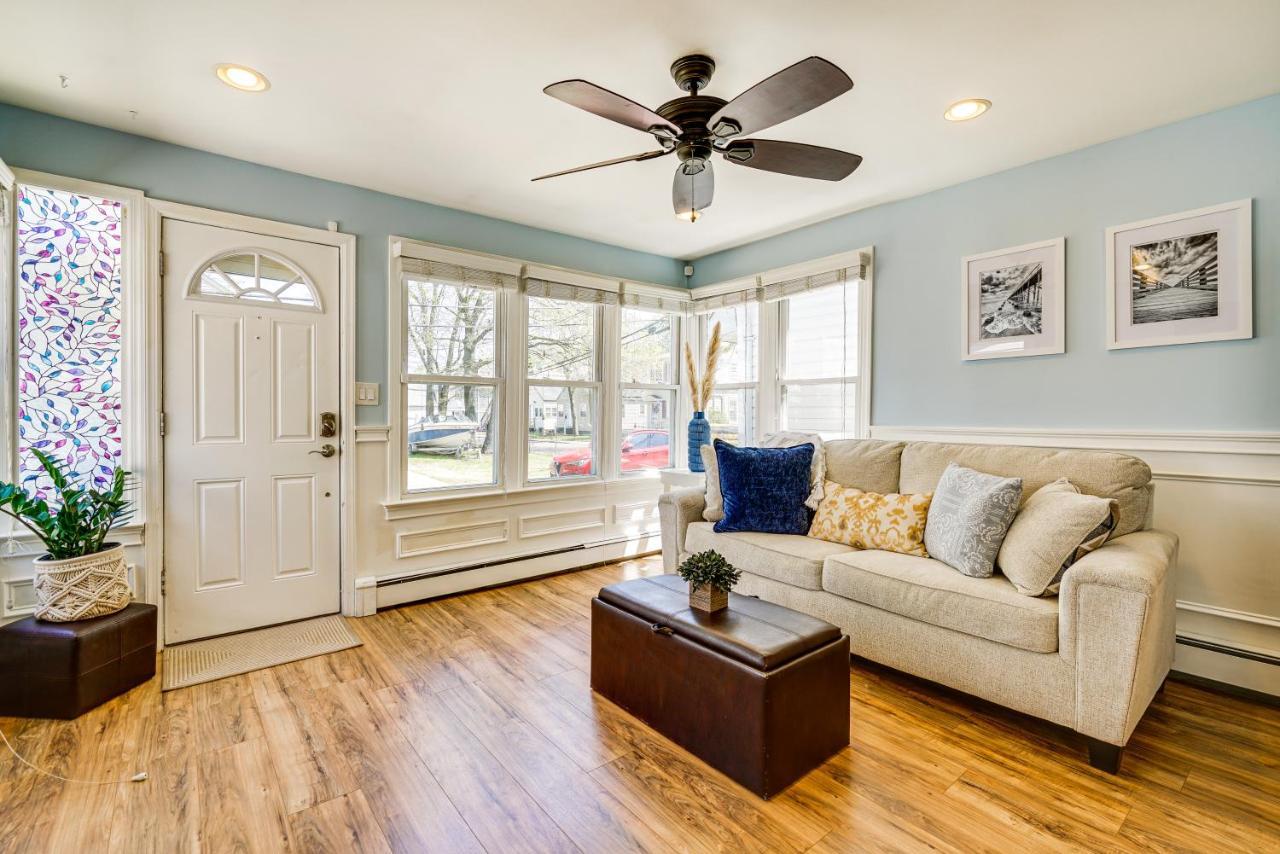 New Jersey Abode - Near Theme Parks, Walk To Beach Keansburg Bagian luar foto