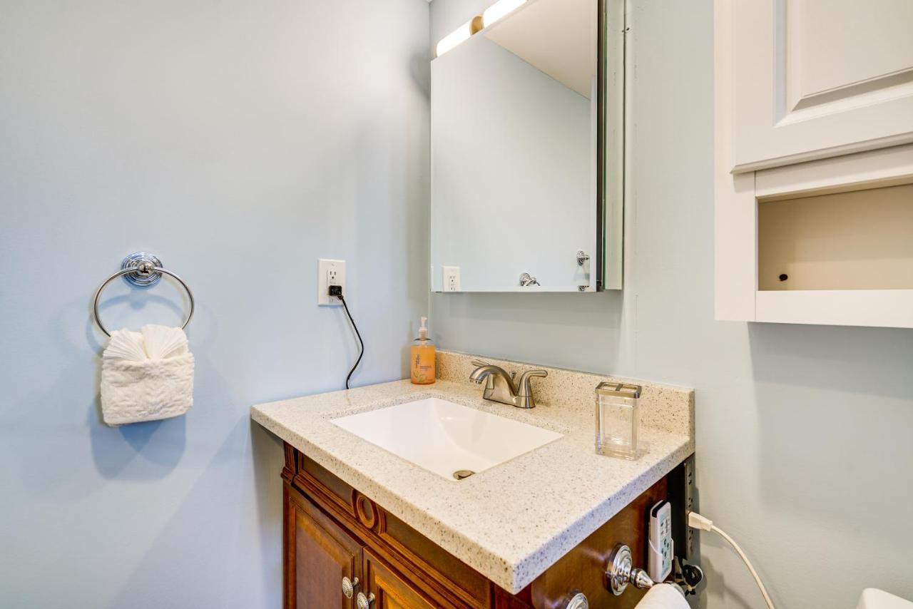 New Jersey Abode - Near Theme Parks, Walk To Beach Keansburg Bagian luar foto